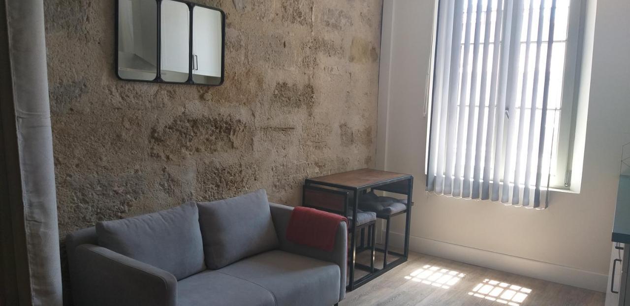 Au Logis De Pezenas Apartment Exterior photo